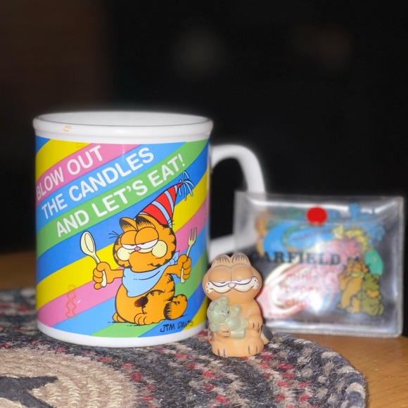 Vintage GARFIELD LOT - Garfield Mug + Paperclips + Pencil Topper Figurine - Picture 1 of 17